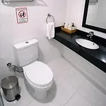 Hotell Respond To U As Soon As Possible 3*